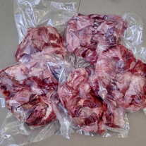 Обрезь мясная говяжья (с головы)